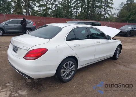 2015 Mercedes-Benz C 300 4Matic from USA, damaged, VIN 55SWF4KB0FU002449